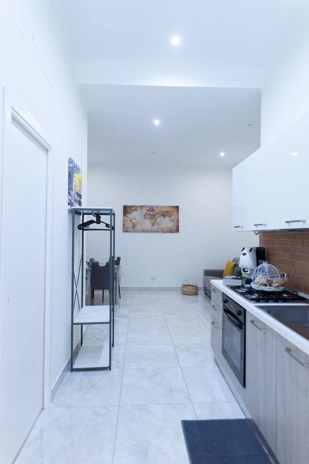 Benni House * Naples